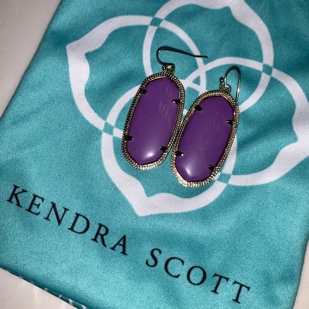 Kendra Scott drop Elle earrings in purple